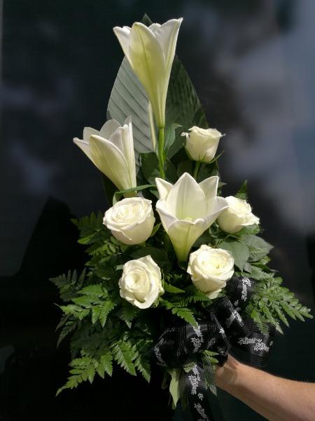 SURUKIMPPU liljat ja ruusut 81